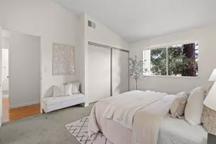 210 Damsen Dr, San Jose, CA 95116 - Photo 32