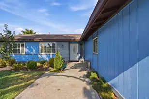 865 Locust Ave, Manteca, CA 95337 - Photo 2