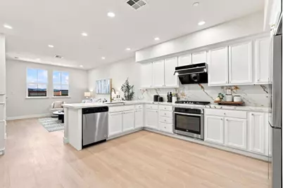 1025 Bellante Ln 4, San Jose, CA 95131 - Photo 4