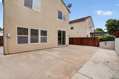 1537 Oyster Bay Ct, Salinas, CA 93906 - Photo 10