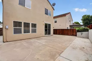 1537 Oyster Bay Ct, Salinas, CA 93906 - Photo 10