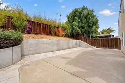 1537 Oyster Bay Ct, Salinas, CA 93906 - Photo 8