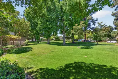 1579 Whiterock Cir, San Jose, CA 95125 - Photo 38