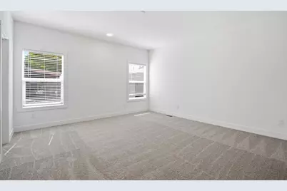 29428 Middleborough 151, Hayward, CA 94544 - Photo 18