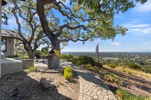 14942 Larga Vista Dr, Los Gatos, CA 95032 - Photo 38