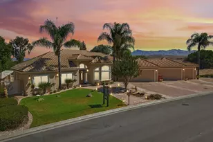 1515 S Ridgemark Dr, Hollister, CA 95023 - Photo 1