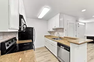 2695 Somerset Park Cir, San Jose, CA 95132 - Photo 12