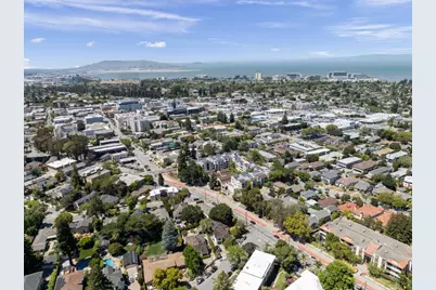 4 Warren Rd, San Mateo, CA 94401 - Photo 16