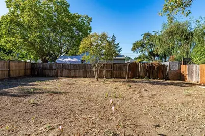 1210 Ridley Ave, Santa Rosa, CA 95401 - Photo 38
