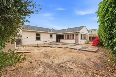 61 Work Ave, Del Rey Oaks, CA 93940 - Photo 18