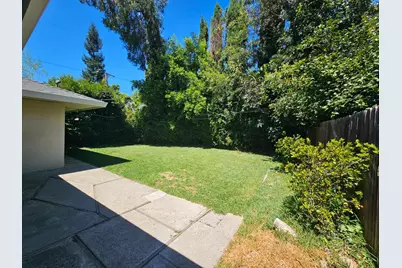 4418 Euclid Ave, Sacramento, CA 95822 - Photo 22