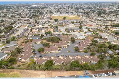 3080 Crumpton Ln 21, Marina, CA 93933 - Photo 4