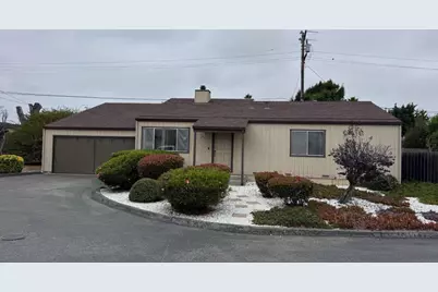 3080 Crumpton Ln 21, Marina, CA 93933 - Photo 1
