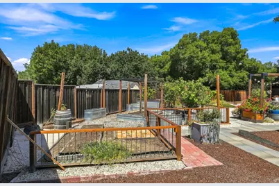 2843 Ivywood Ct, San Jose, CA 95121 - Photo 30
