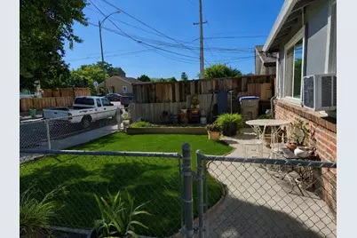 855 N 16th St, San Jose, CA 95112 - Photo 4