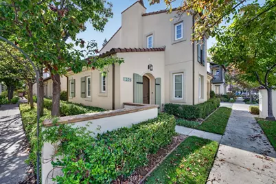 1206 Dahlia Loop, San Jose, CA 95126 - Photo 2