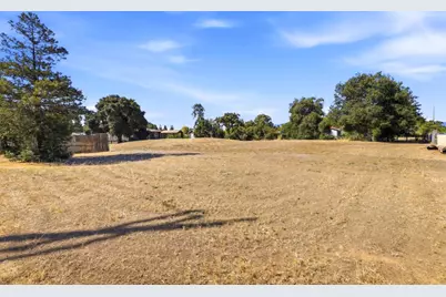 8885 New Ave, Gilroy, CA 95020 - Photo 40