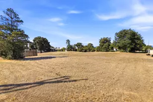 8885 New Ave, Gilroy, CA 95020 - Photo 40