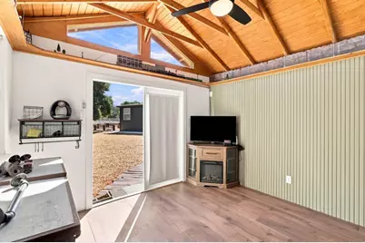 8885 New Ave, Gilroy, CA 95020 - Photo 36