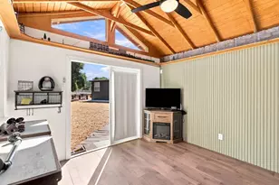 8885 New Ave, Gilroy, CA 95020 - Photo 36
