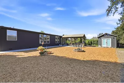 8885 New Ave, Gilroy, CA 95020 - Photo 38