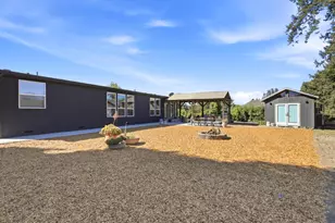 8885 New Ave, Gilroy, CA 95020 - Photo 38