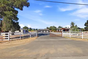 8885 New Ave, Gilroy, CA 95020 - Photo 2