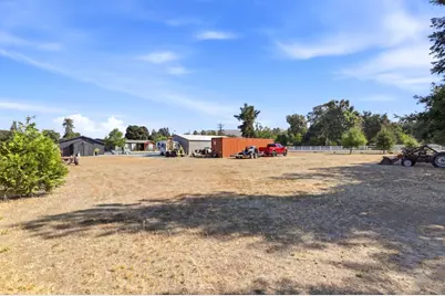 8885 New Ave, Gilroy, CA 95020 - Photo 42
