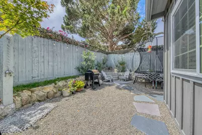 755 Cypress St, Monterey, CA 93940 - Photo 24