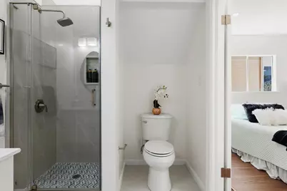 1737 McKinnon, San Francisco, CA 94124 - Photo 14