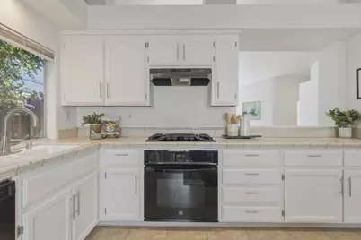 2151 Glarner St, Hollister, CA 95023 - Photo 4