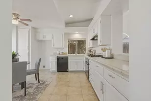 2151 Glarner St, Hollister, CA 95023 - Photo 2