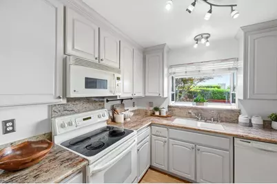 114 Granada Dr, Mountain View, CA 94043 - Photo 16