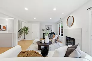 114 Granada Dr, Mountain View, CA 94043 - Photo 8