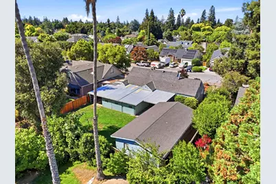 1466 Ben Roe Dr, Los Altos, CA 94024 - Photo 58