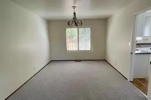 10 Sycamore Ct, Redwood City, CA 94061 - Photo 18