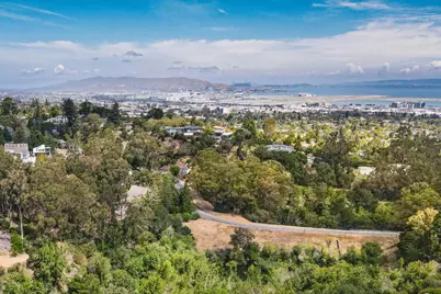 68 Eugenia Way, Hillsborough, CA 94010 - Photo 4