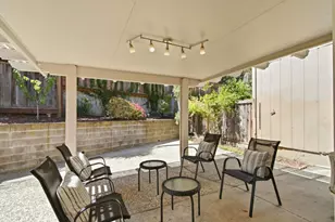 22890 Cricket Hill Rd, Cupertino, CA 95014 - Photo 40