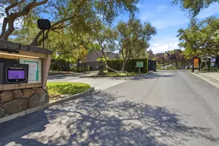 22890 Cricket Hill Rd, Cupertino, CA 95014 - Photo 48