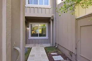 22890 Cricket Hill Rd, Cupertino, CA 95014 - Photo 4