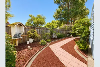 171 Quail Holw 171, San Jose, CA 95128 - Photo 8