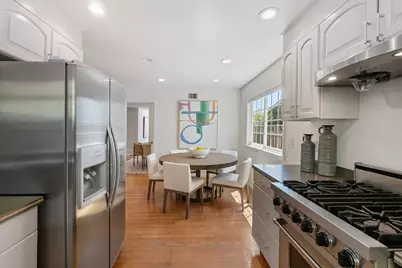 951 Laguna Cir, Foster City, CA 94404 - Photo 10