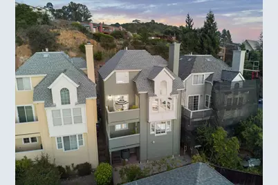 4431 Terrabella Way, Oakland, CA 94619 - Photo 6