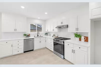 865 W Knickerbocker Dr, Sunnyvale, CA 94087 - Photo 12