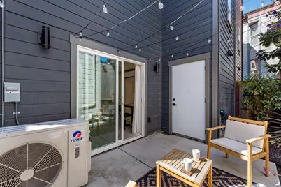 808 Pine St, Oakland, CA 94607 - Photo 12