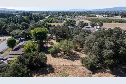11705 Foothill Ave, Gilroy, CA 95020 - Photo 4