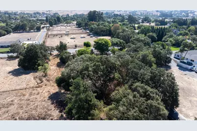 11705 Foothill Ave, Gilroy, CA 95020 - Photo 72
