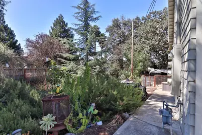 11705 Foothill Ave, Gilroy, CA 95020 - Photo 20