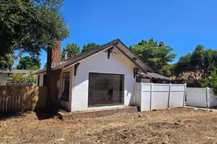 393 Beemer Ave, Sunnyvale, CA 94086 - Photo 2