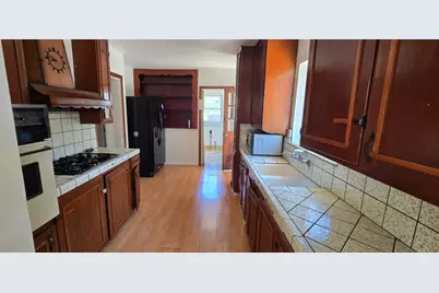 393 Beemer Ave, Sunnyvale, CA 94086 - Photo 10